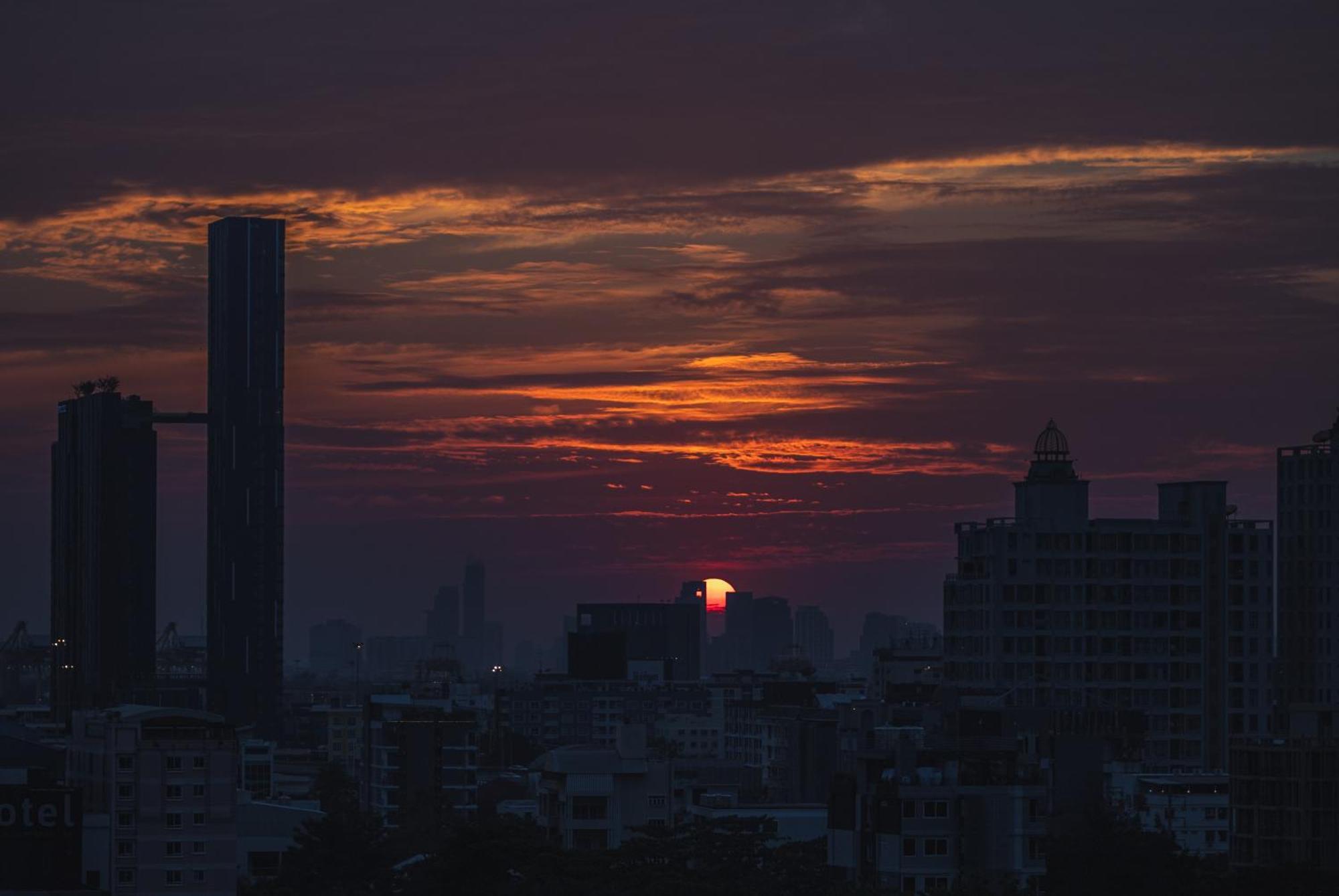 Avani Sukhumvit Bangkok Hotel Экстерьер фото